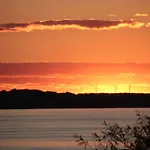 Mendota Lake House Bed And Breakfast (Adults Only)